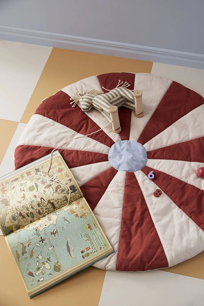 Rood Playmat Circus