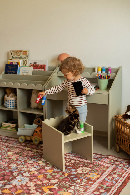 Sage Groen Bubble Montessori Bureau 1 lade met 2 stoeltjes